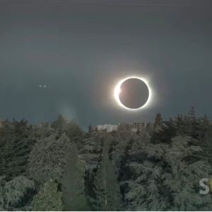 El eclipse desborda las previsiones y pone a prueba la capacidad de Soria                           